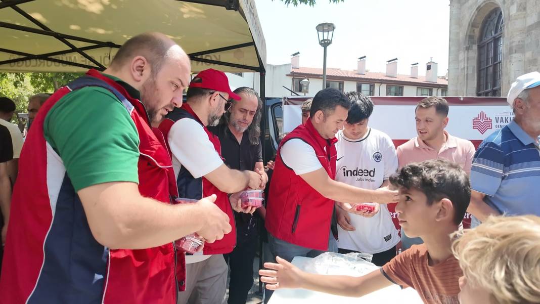 Konya'da yüzyıllık gelenek yerini buldu: Vatandaşlar serinledi 4
